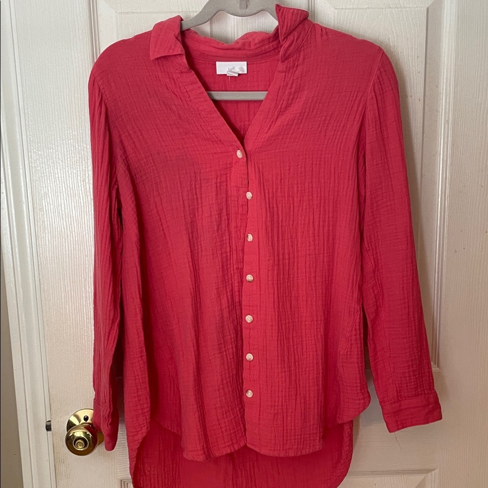 J. Jill salmon Button-Down Gauzy Shirt. Excellent preowned condition.